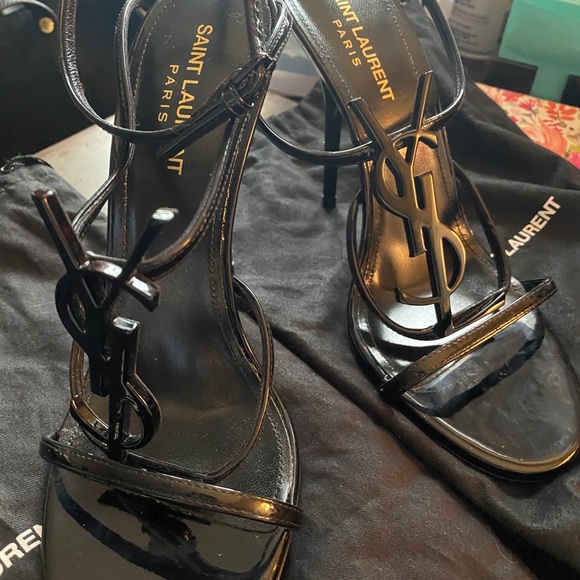 💸 SOLD 💸 YSL Cassandra Strappy Heel Sandal Pumps - Picture 2 of 11